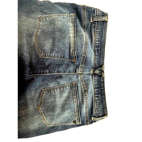 Wit & Wisdom Jeans Size 6, Comfy, Distressed, Elastic Lined waistband, Raw Hem - Picture 8 of 10